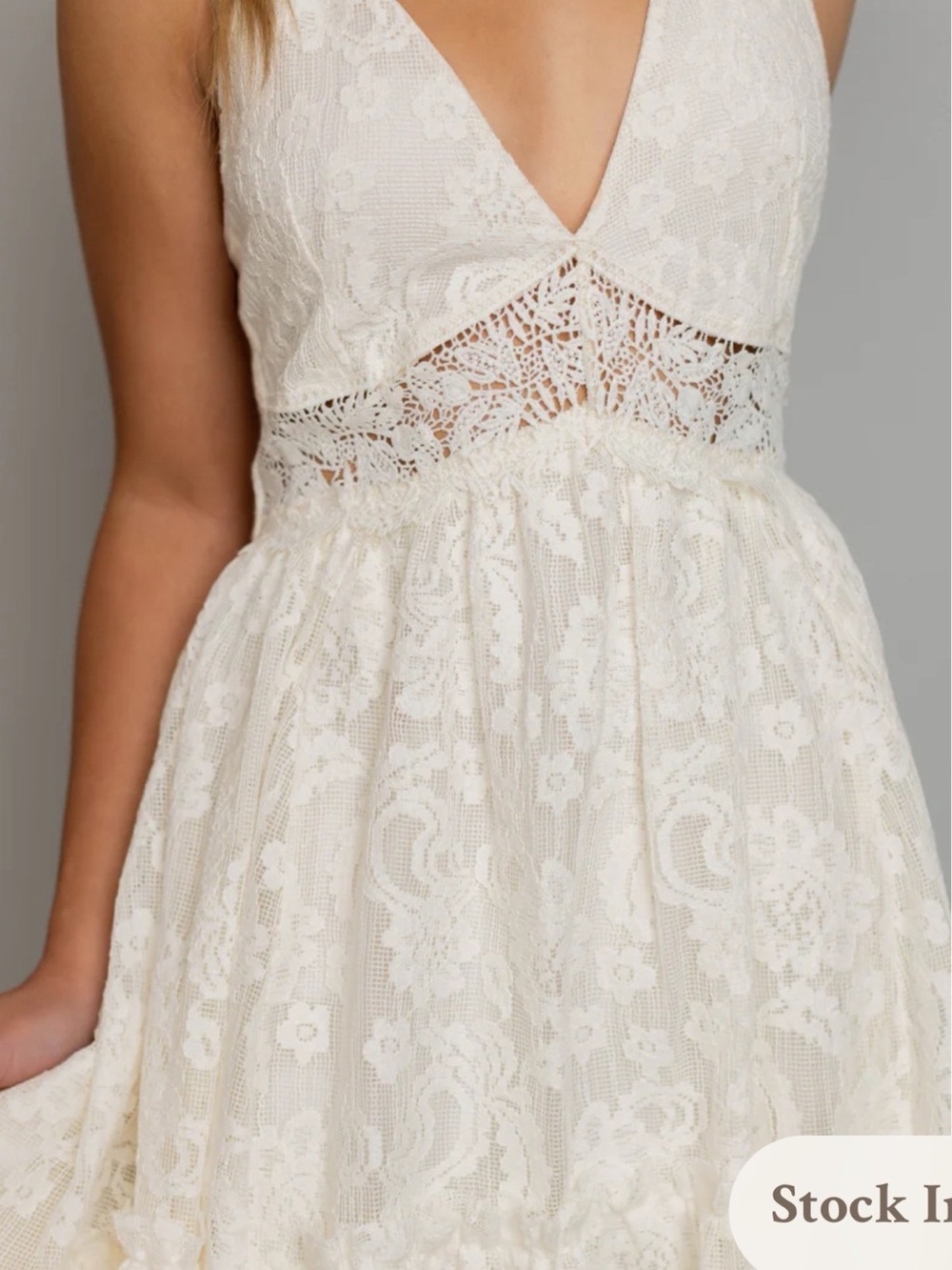 Joyfolie Marline Dress Cream Lace High-Low Halter Open Back Women’s Size Small - Picture 3 of 12